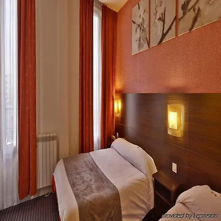 Arc Paris Porte D'orléans 3* Montrouge