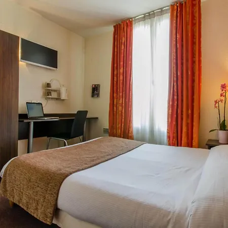 Arc Paris Porte D'orléans 3* Montrouge