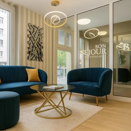Arc Paris Porte D'orléans 3*
