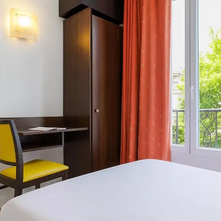 Hotel Arc Paris Porte D'orléans 3*