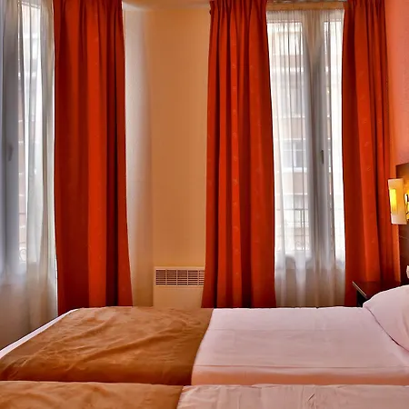 Arc Paris Porte D'orléans Hotel 3*