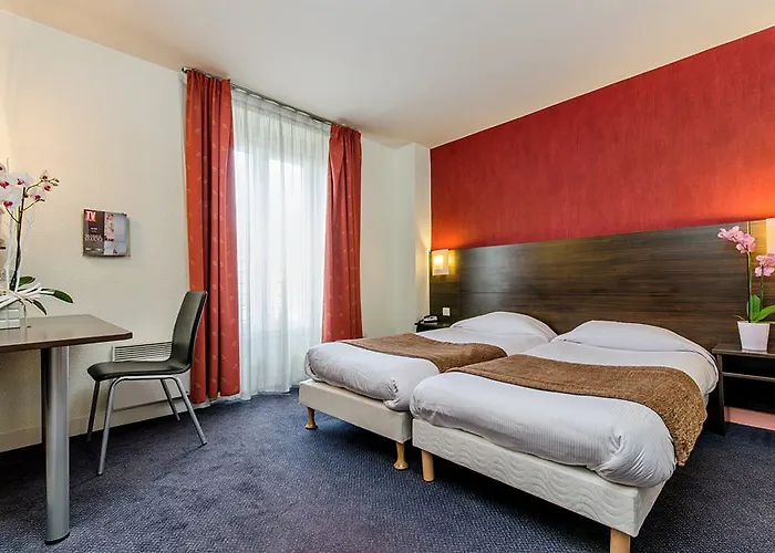 Arc Paris Porte D'orleans 3*
